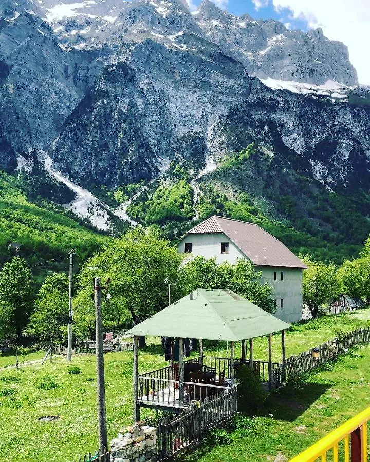 Konukevi Bujtina Kometa Otel Theth